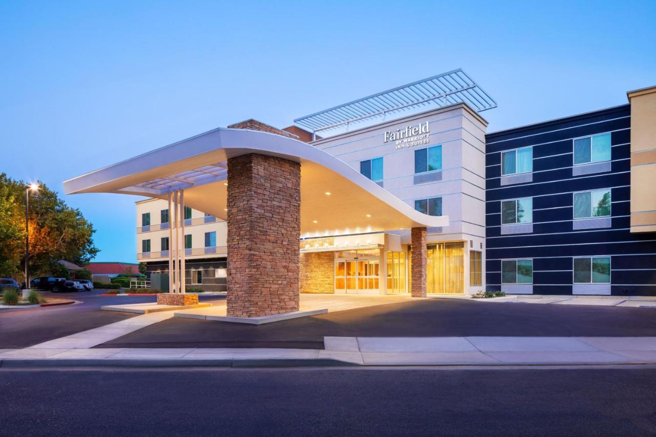 Fairfield Inn & Suites By Marriott Fresno North/Shaw Avenue Exterior photo